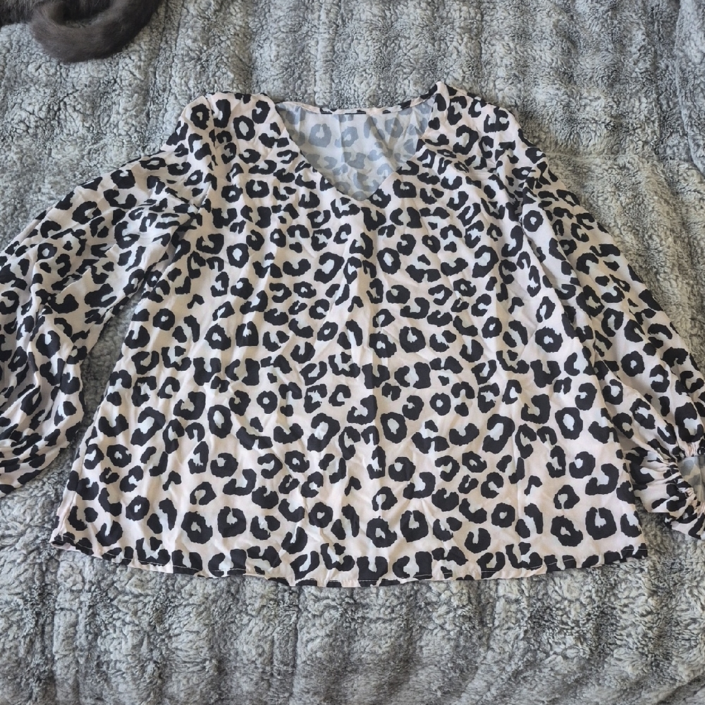 Shein 🖤 Leopard Print V-Neck Women’s Blouse  (655)